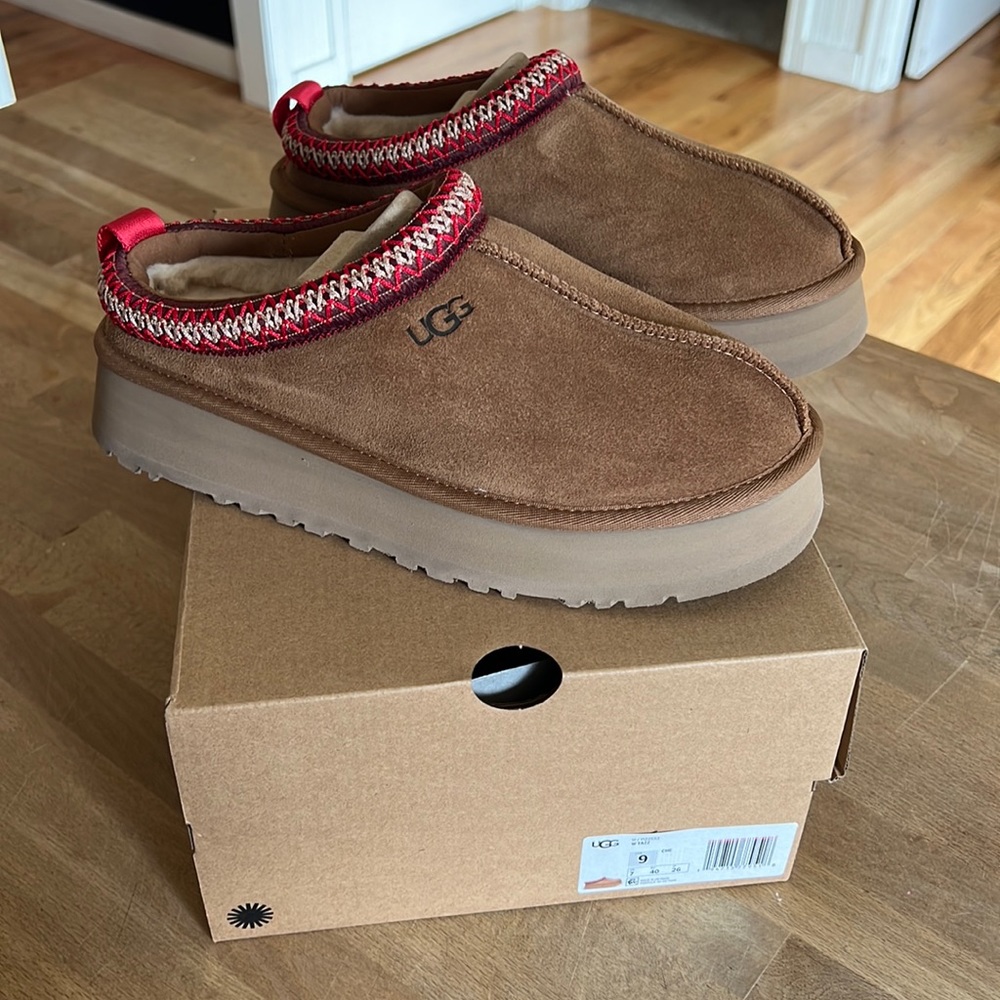 Tazz Platform Uggs